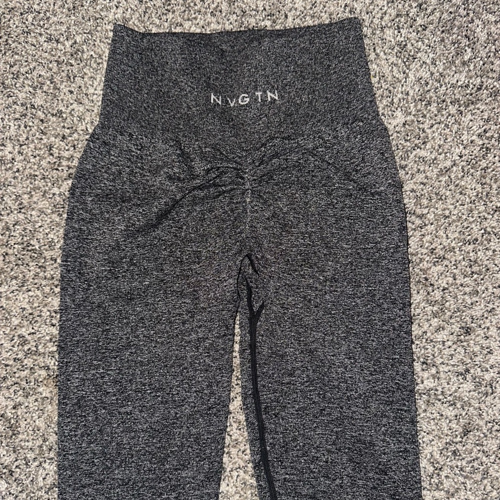 NVGTN Black Speckled Scrunch Seamless Leggings Size XS